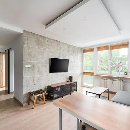 Afrykanska Urban Chic By Bookinghost * Warschau