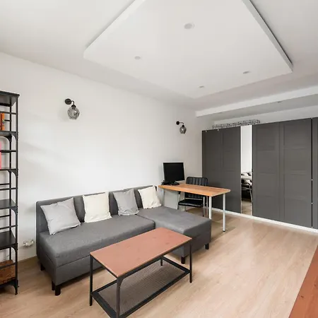 Afrykanska Urban Chic By Bookinghost