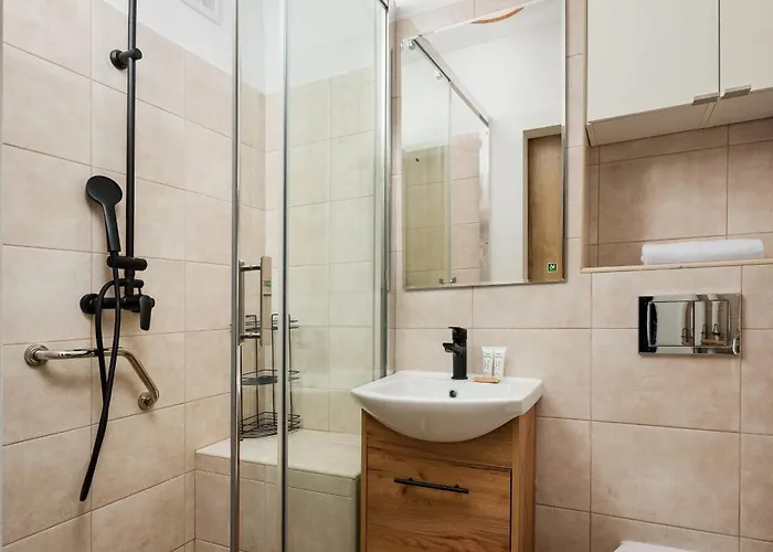 Afrykanska Urban Chic By Bookinghost * ורשה